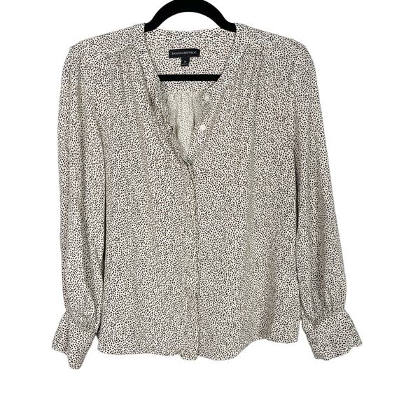 Banana Republic M Cream Black Cheetah Print Essential Button Front Blouse Top - Picture 1 of 10